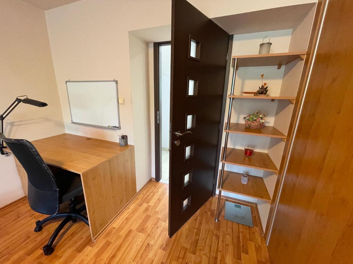 Apartman Bibi-D Komárno Buitenkant foto